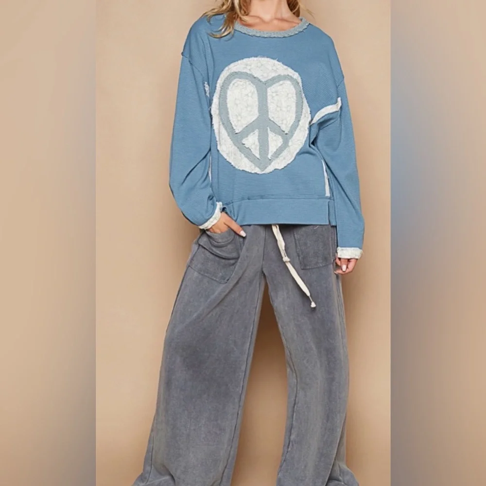 NEW! POL Thermal Knit Top with Heart Peace Sign
Patch on Front in Sz. Large - Picture 3 of 15